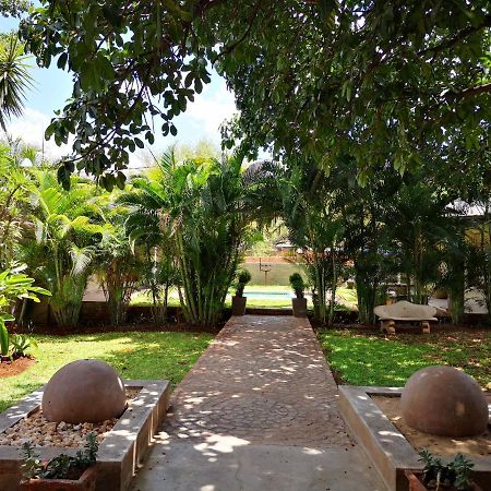 Lifestyle Corner Guesthouse Musina Esterno foto