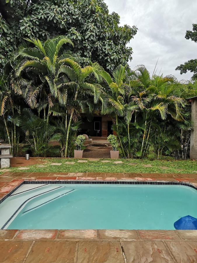 Lifestyle Corner Guesthouse Musina Esterno foto