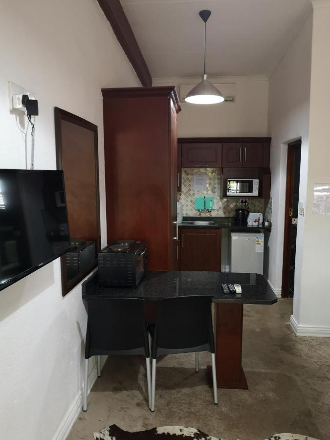 Lifestyle Corner Guesthouse Musina Esterno foto