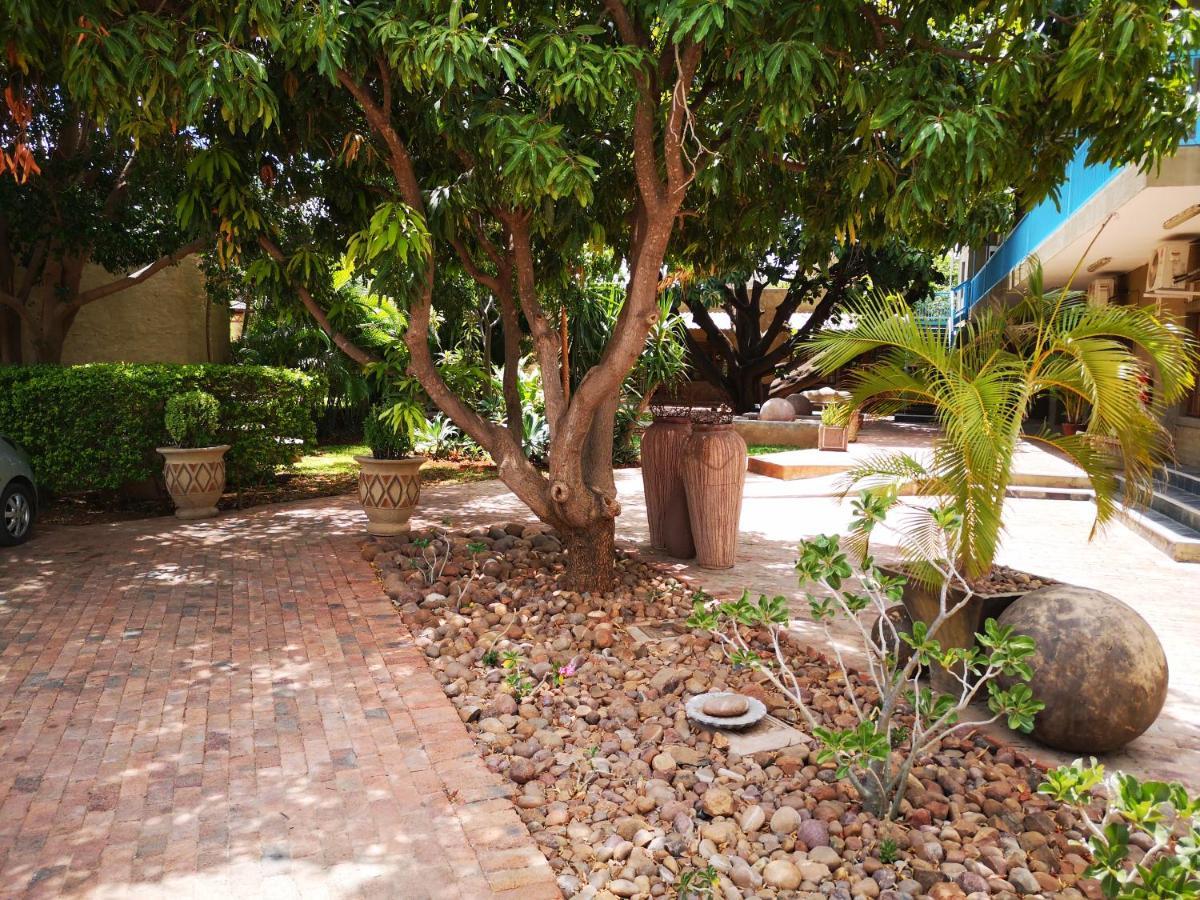 Lifestyle Corner Guesthouse Musina Esterno foto