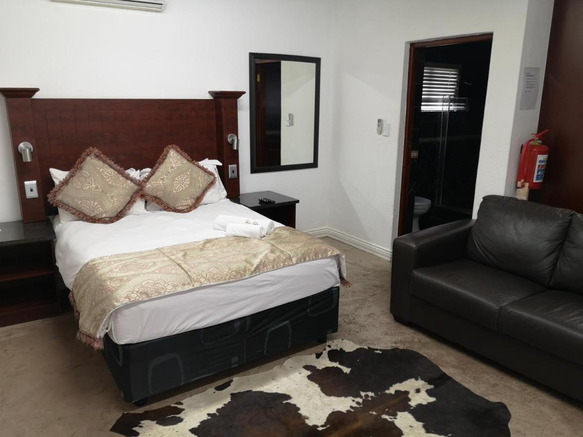 Lifestyle Corner Guesthouse Musina Esterno foto